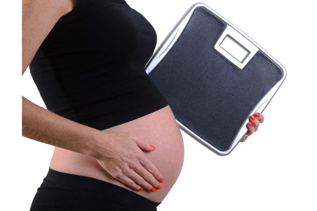 بهترین راهکار برای پیشگیری از افزایش وزن نامناسب بارداری